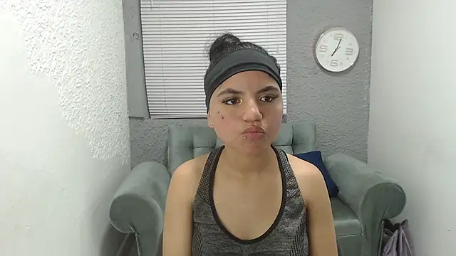 kimmyfuckass online show from May 2026 01:18:02 PM