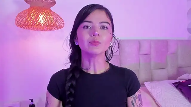 Vanessa cruz 18 online show from June 2026 10:09:02 PM