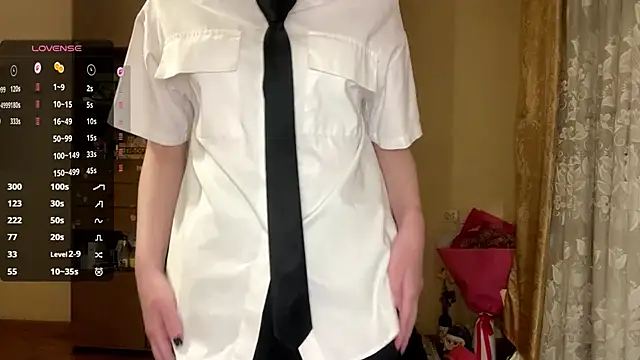 waumeoww online show from April 2026 09:22:01 PM