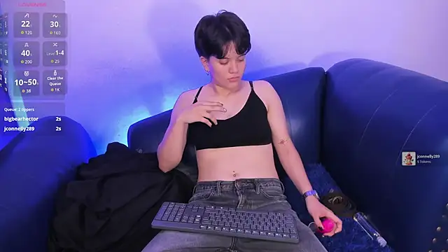 TallSnuSnu online show from April 2026 08:36:02 PM