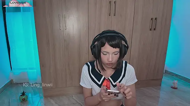 Snapshot of ling_meow chatting on June 2026 07:08:02 PM ling meow online show from June 2026 07:08:02 PM