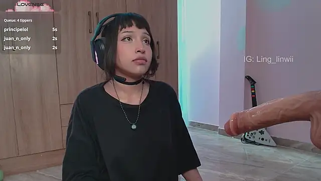 Snapshot of ling_meow chatting on May 2026 04:04:02 PM ling meow online show from May 2026 04:04:02 PM