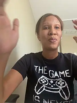 TrustMySoles online show from April 2026 08:47:02 PM