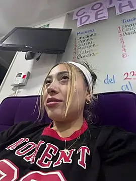 ManuelaVeeleez online show from March 2026 08:14:01 AM