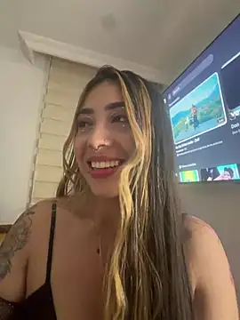 ManuelaVeeleez online show from April 2026 06:09:01 AM