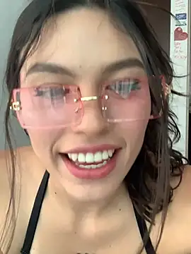 SweetCherry   online show from March 2026 07:48:01 PM