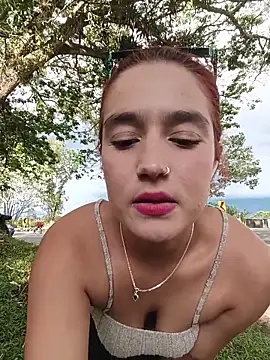 isabella ferrer99 online show from April 2026 10:01:02 PM