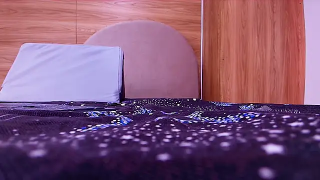 kiara lp online show from May 2026 03:04:01 AM