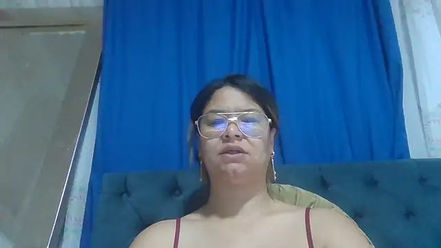 Jiwon Han online show from April 2026 11:55:02 PM