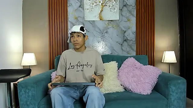 SKINNY BOYXXX online show from March 2026 07:15:01 AM