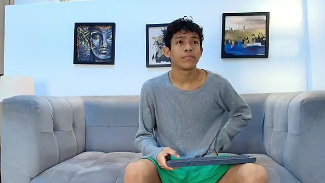 SKINNY BOYXXX online show from April 2026 07:15:01 AM