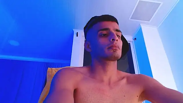 Snapshot of Bad_Boy_Carter69 chatting on May 2026 04:40:02 AM Bad Boy Carter69 online show from May 2026 04:40:02 AM