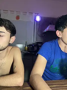 Lucasss2204 online show from April 2026 04:52:02 AM