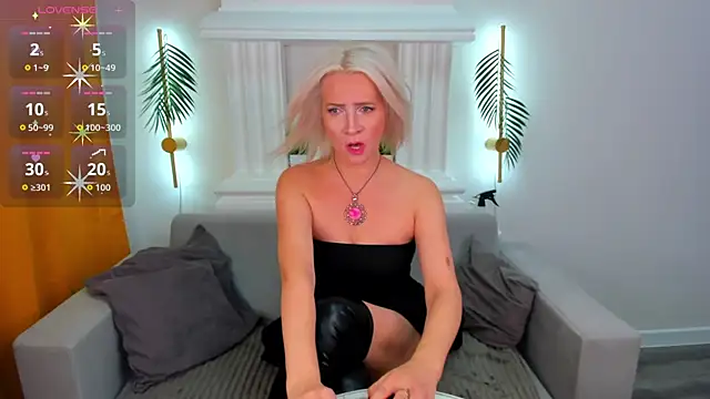 Ledi Luna online show from March 2026 10:22:02 AM