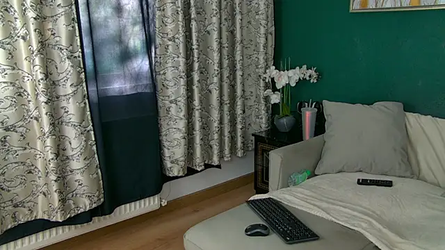 SkinnyNatty online show from May 2026 03:56:02 AM
