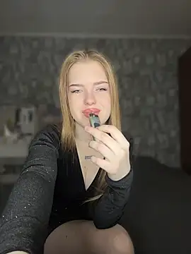 KayShaw online show from April 2026 05:25:01 AM