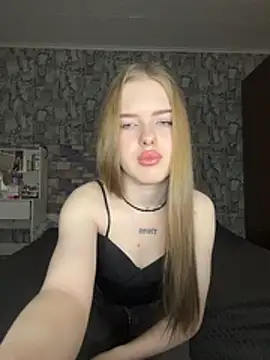 KayShaw online show from April 2026 05:03:01 AM