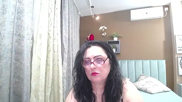 ValerieSmiths online show from March 2026 07:44:01 AM
