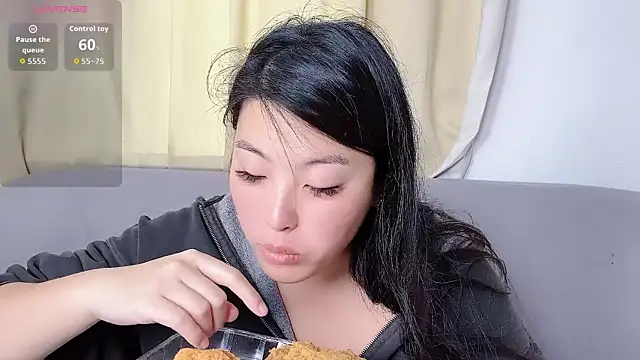 Tavie1744 online show from April 2026 12:07:01 AM