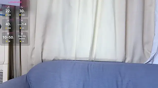 Tavie1744 online show from April 2026 11:50:02 PM