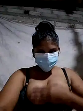 nilkirilli online show from April 2026 10:45:02 PM