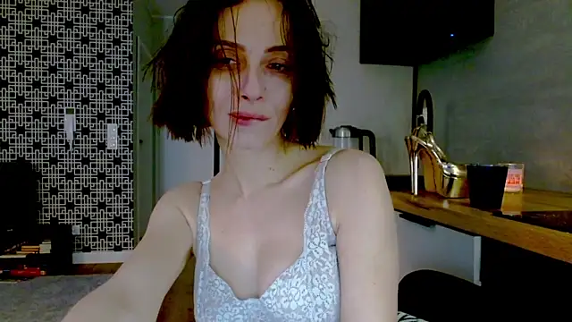 misssweet online show from April 2026 04:35:02 PM