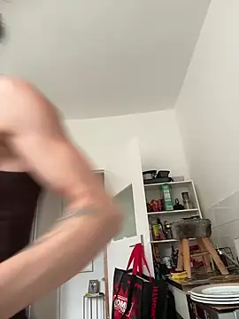 SkinnyLilly online show from July 2026 03:23:02 PM