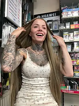SkinnyLilly online show from June 2026 08:20:01 PM
