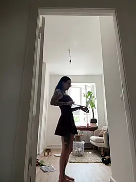 SkinnyLilly online show from June 2026 12:05:02 PM