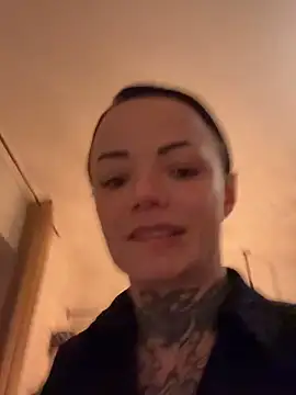 SkinnyLilly online show from March 2026 07:30:01 PM