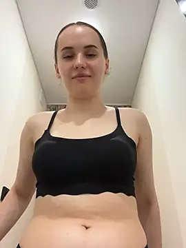 pinkpeachx online show from April 2026 07:50:01 PM