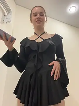 pinkpeachx online show from March 2026 05:29:01 PM