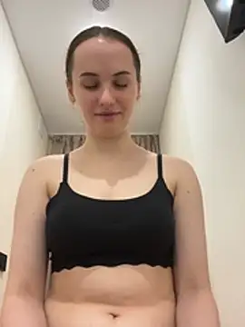 pinkpeachx online show from March 2026 06:07:02 PM