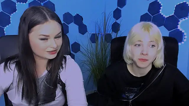 miss courtney  online show from April 2026 08:50:02 AM