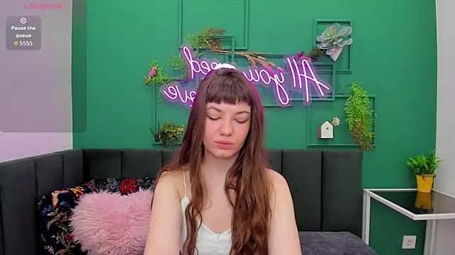 AgnesBeautiful online show from April 2026 01:51:02 AM