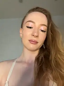 Snapshot of Little_Candy_18 chatting on August 2026 05:35:01 AM Little Candy 18 online show from August 2026 05:35:01 AM