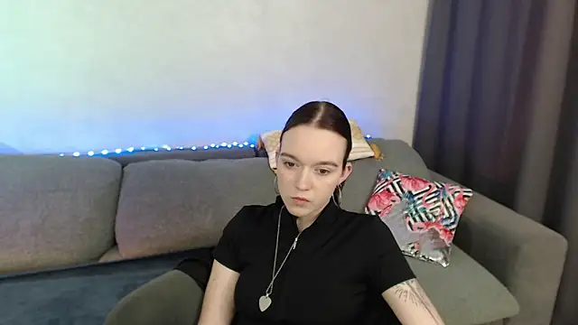 SunyLily online show from May 2026 06:07:02 AM