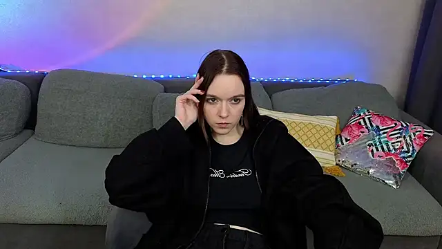 SunyLily online show from May 2026 07:12:02 AM