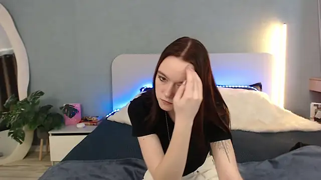 SunyLily online show from April 2026 06:20:02 AM