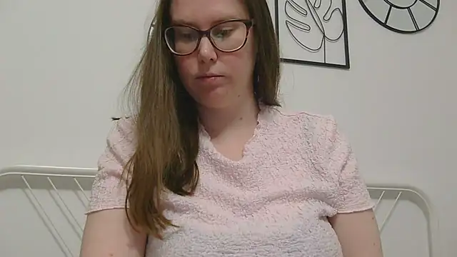 CelineThompson online show from April 2026 09:10:01 PM