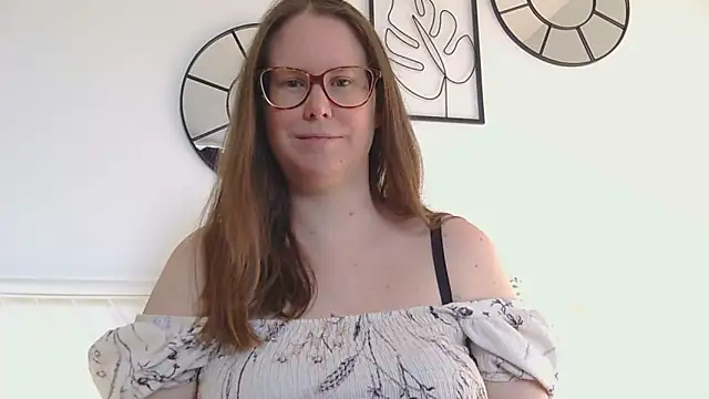 CelineThompson online show from March 2026 02:45:01 PM