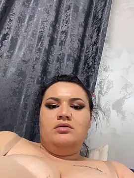 julietalovee online show from March 2026 08:04:02 PM