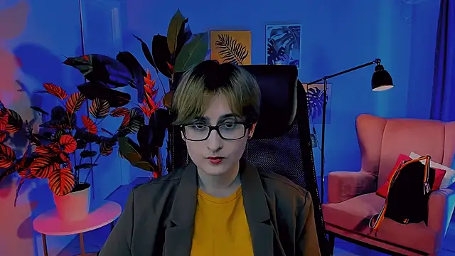 LixeLuna online show from April 2026 06:25:01 AM