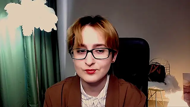 LixeLuna online show from May 2026 06:27:01 AM