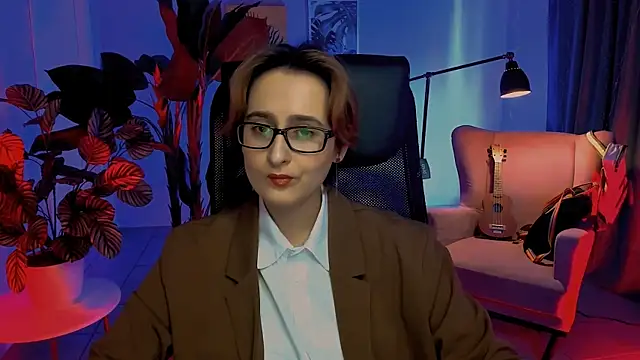 LixeLuna online show from May 2026 06:20:01 AM
