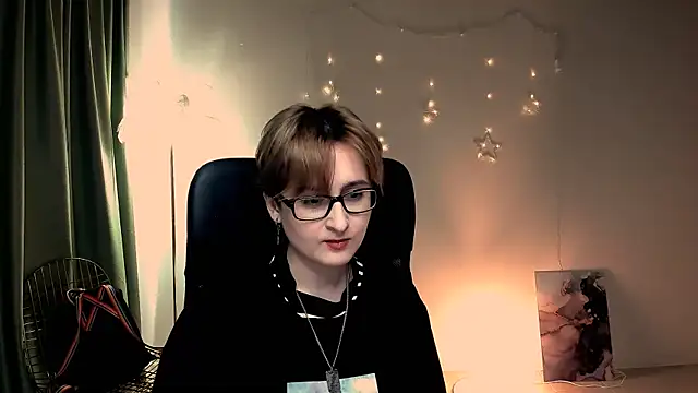 LixeLuna online show from March 2026 06:14:01 AM