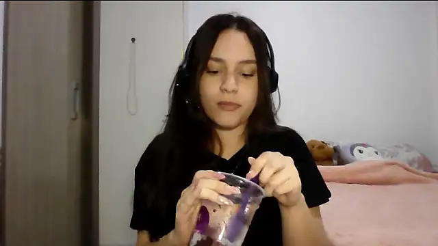 Willowlk online show from March 2026 10:43:02 PM