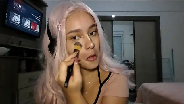 Willowlk online show from April 2026 12:06:02 AM