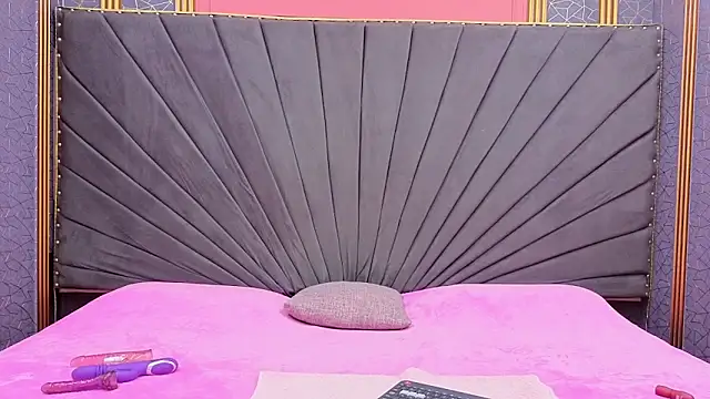 Kaely-Hot- online show from March 2026 02:10:02 PM