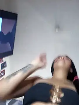 Candy-Blu online show from March 2026 07:40:01 PM